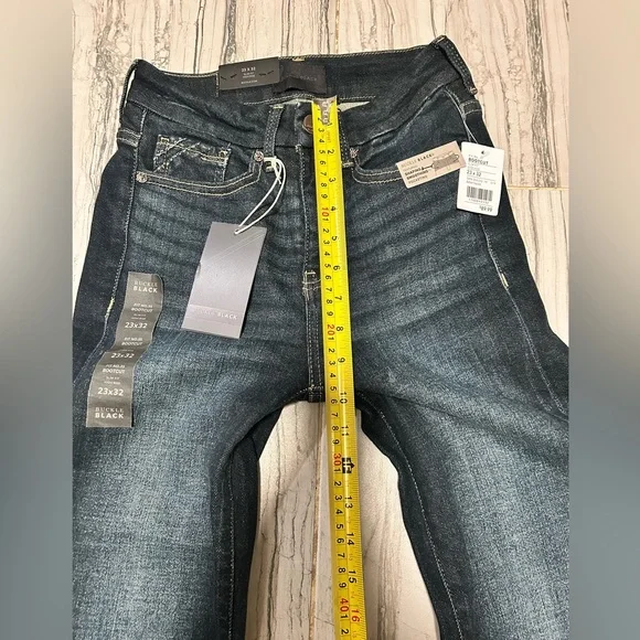 NWT Buckle Black Fit No. 35 Stretch Bootcut Jean - Picture 9 of 16